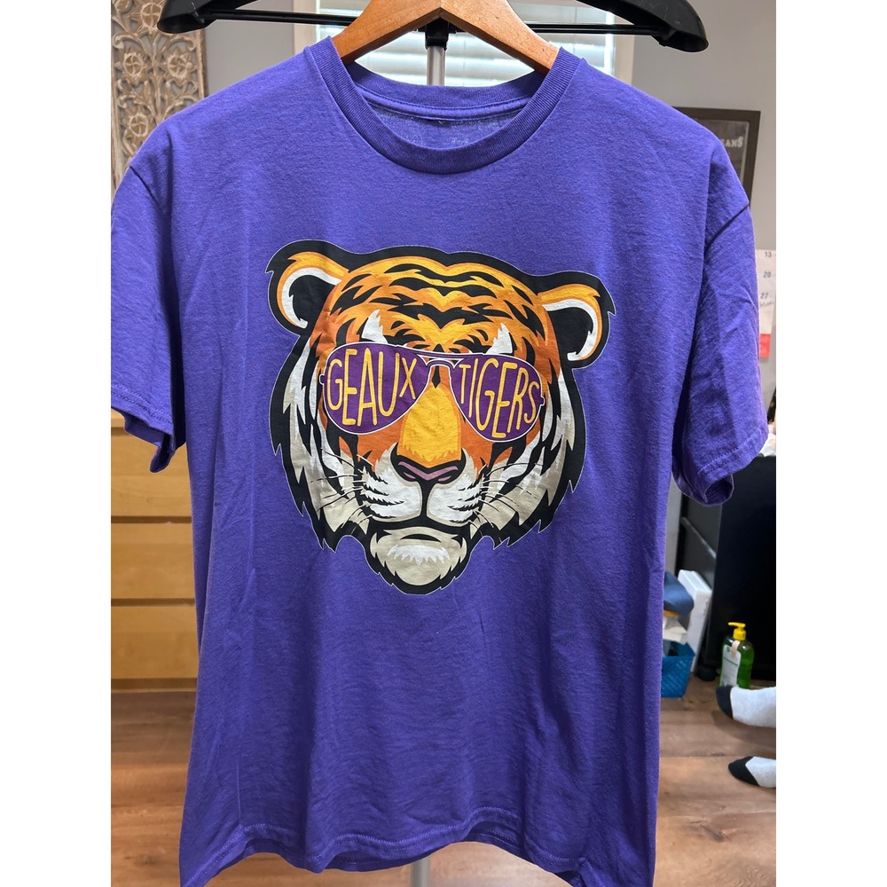 Geaux Tigers LSU Purple T‎ Shirt Mens Graphic Tee size large no tags